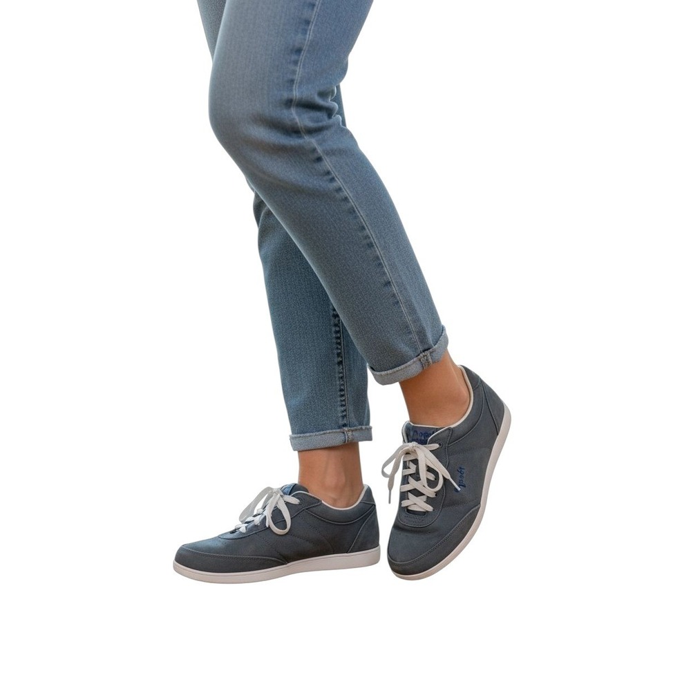 Propet Leather Upper Sneakers Slip Resistant Shoes Womens 9.5 Narrow Gray
